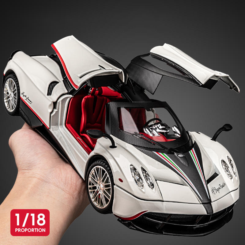Model Kit Lamborghini - 1:18 Pagani Huayra Dinastia Supercar Model